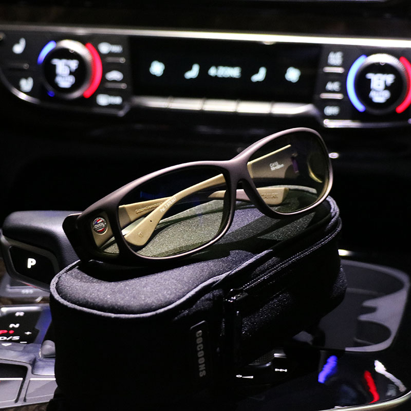 C415T_Cocoons-MiniSlim-MS-Sand-Frame-Twilight-Lenses